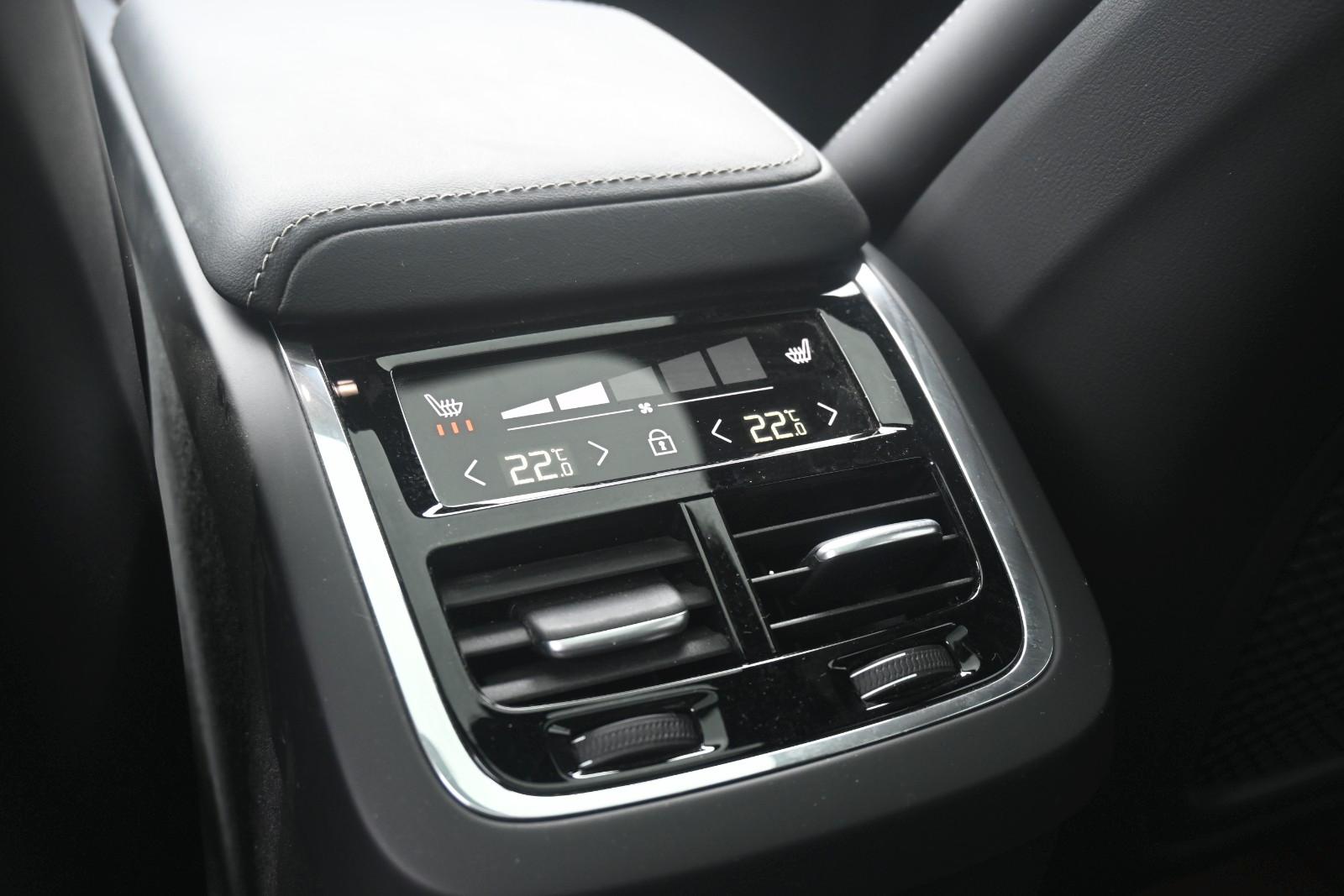 Volvo XC60 B5 AWD Ultra Dark*PANO*LUFT*360°*ACC*AHK, миниатюра 26