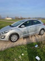 Hyundai i30 blue 1.6 CRDi 81kW Classic Classic
