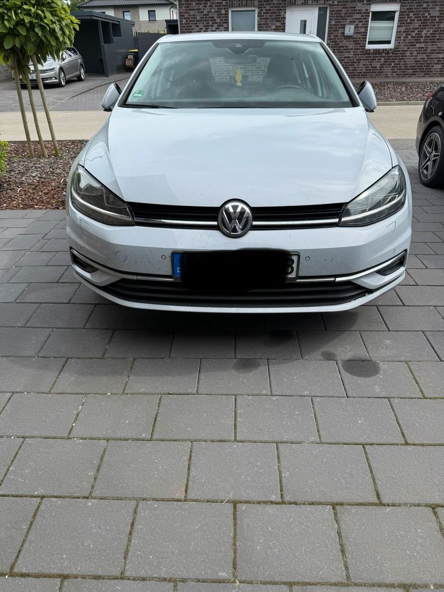 VW Golf