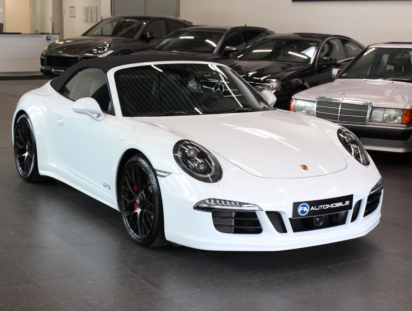 Fahrzeugabbildung Porsche 991 4 GTS Cabrio*Sport Chrono*Carbon*Burmester