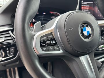 BMW 530i xDrive Touring M Sportpaket Head-Up HiFi