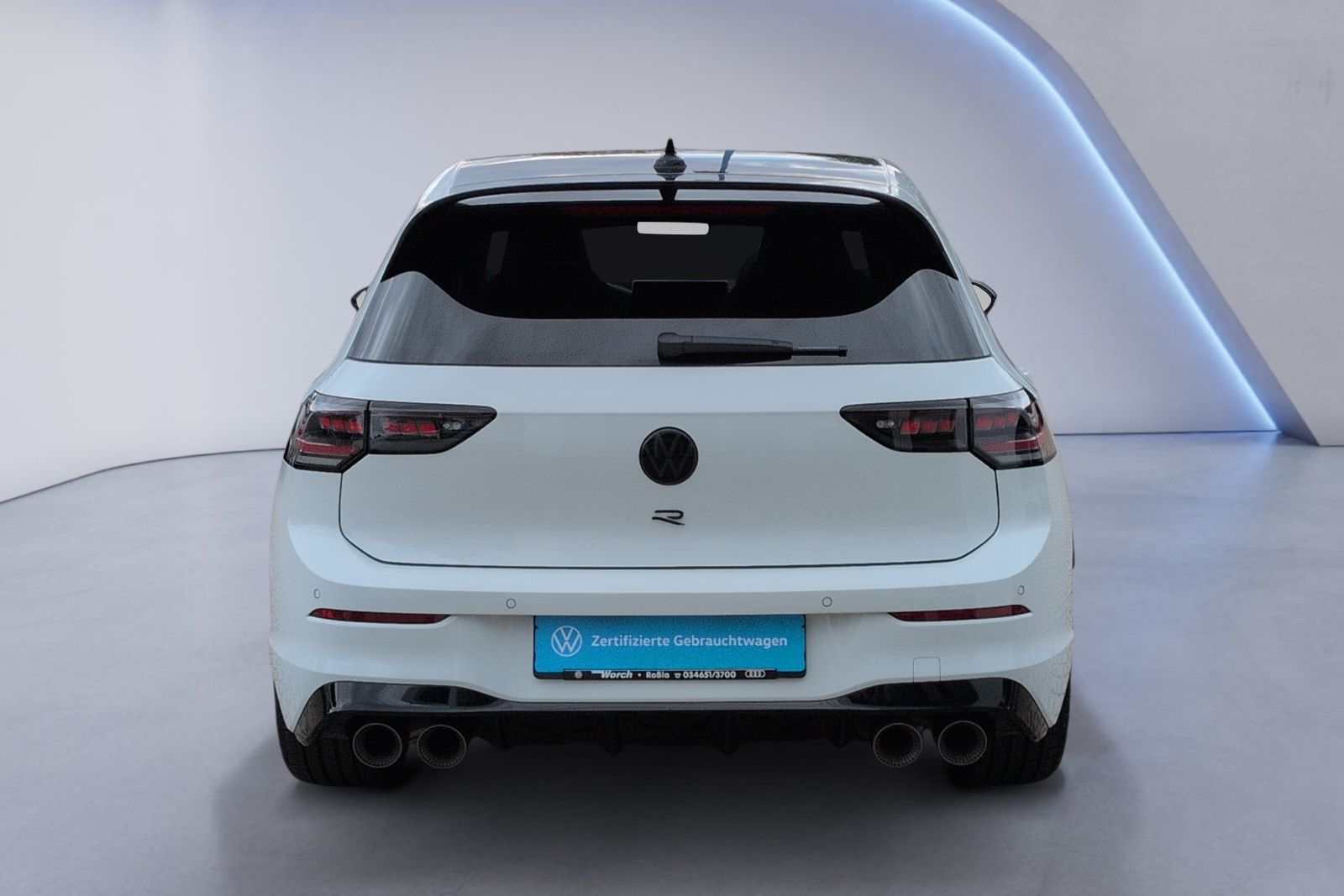 Golf VIII R BLACK EDITION 4MO AKRA+LEDER+PANO+