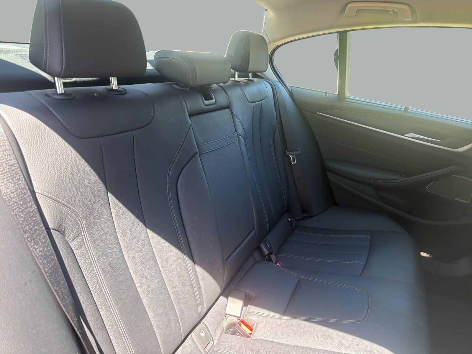 BMW 530d xDrive A Laser HEAD-UP SITZBELÜFT RFK HIFI
