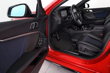 BMW M135i xDrive SAG LiveCoPro HUD H&K RFK 1.Hand