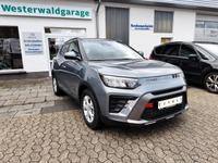 Ssangyong Tivoli Quarz 1,5L AT 4X4 NEUES MODELL, Navi,