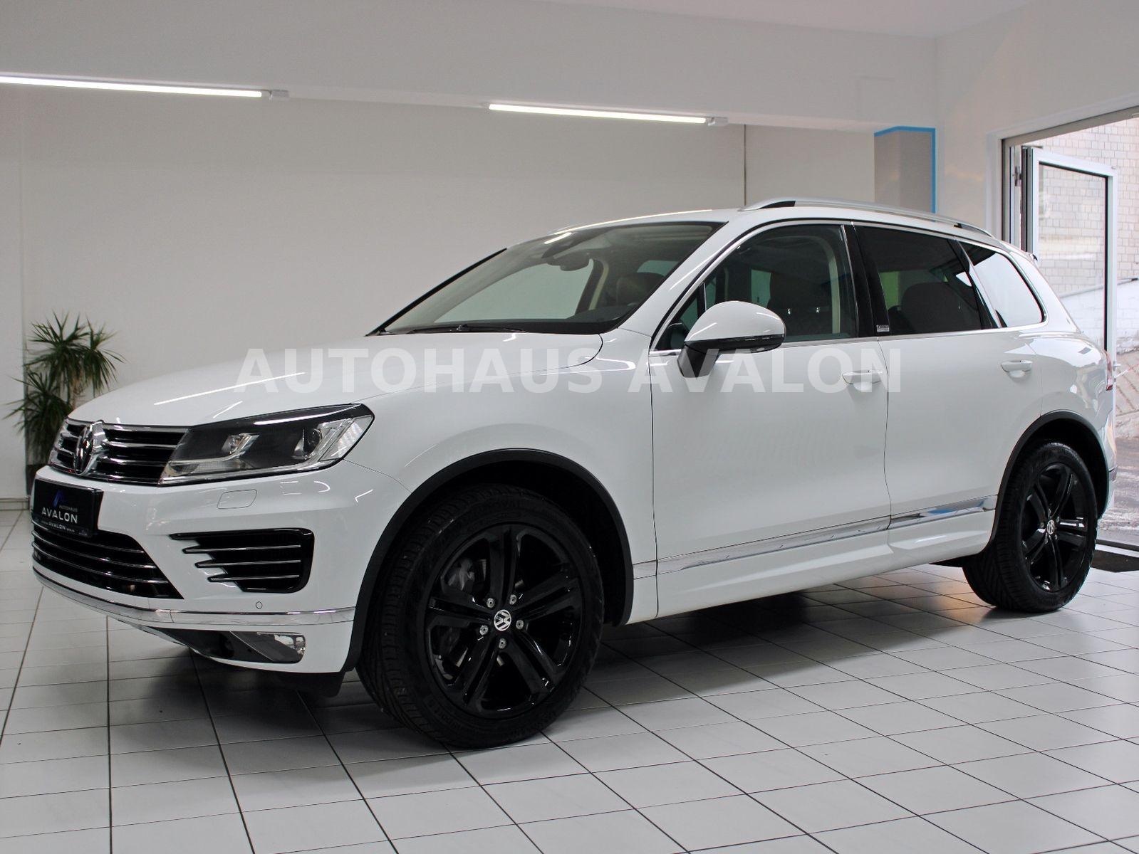 Volkswagen Touareg EXECUTIVE*R-LINE~ACC~PANO~AHK~SITZKLIMA
