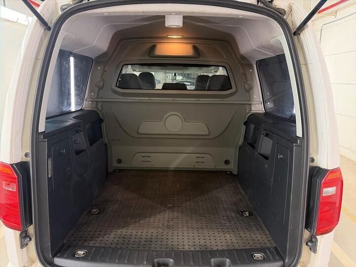 Fahrzeugabbildung Volkswagen Caddy Maxi TRENDLINE TDI NAVI GRA 5-SITZE