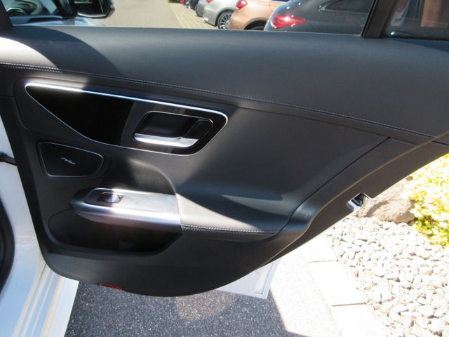 Fahrzeugbild 14