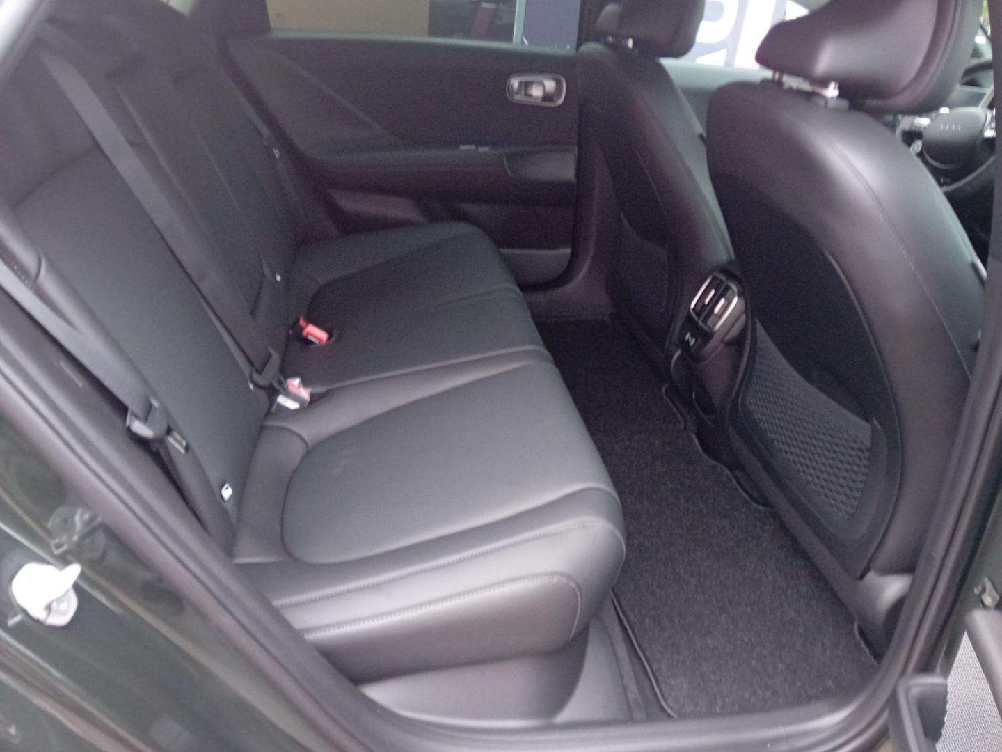 Hyundai IONIQ 6 – Bild 10