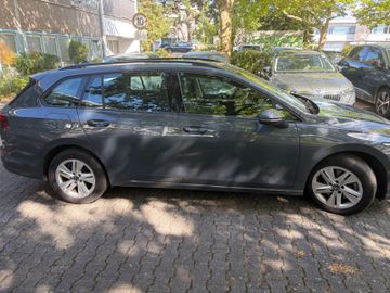 Volkswagen Golf - 2