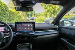 VW T-Roc 1.5 Black Style / DISCOVER/ 18"/ CARPLAY VW T-Roc 1.5 Black Style / DISCOVER/ 18"/ CARPLAY