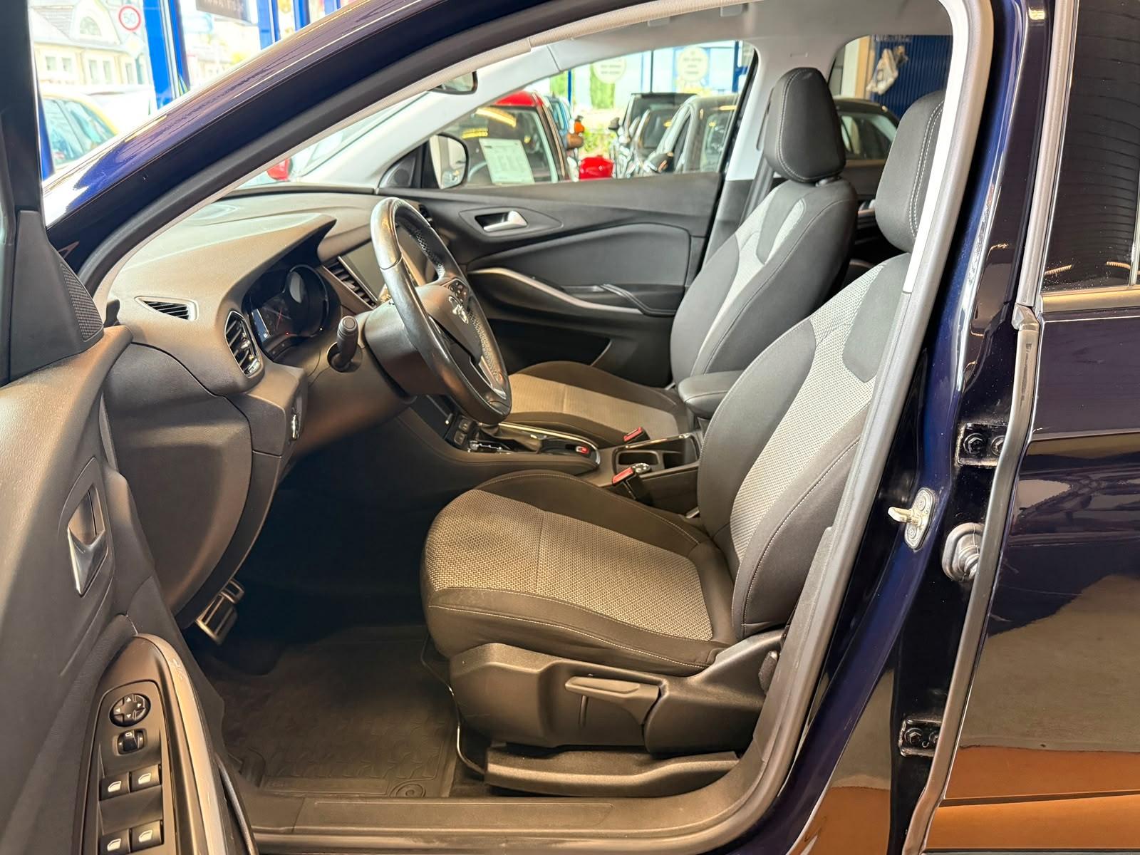 Opel Grandland (X) Design Line Automatik / R-Kamera