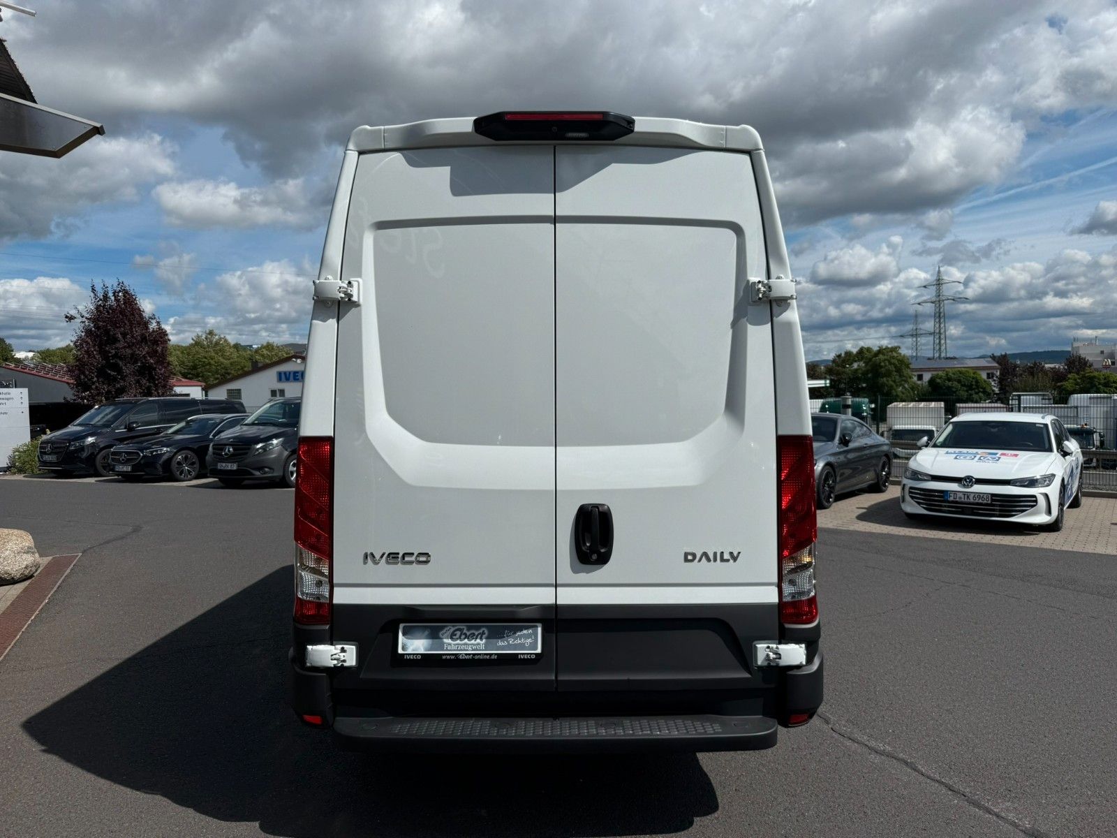 Fahrzeugabbildung Iveco Daily 35S14 V Y ASC-Ausbau Kastenwagen *R 3.520*
