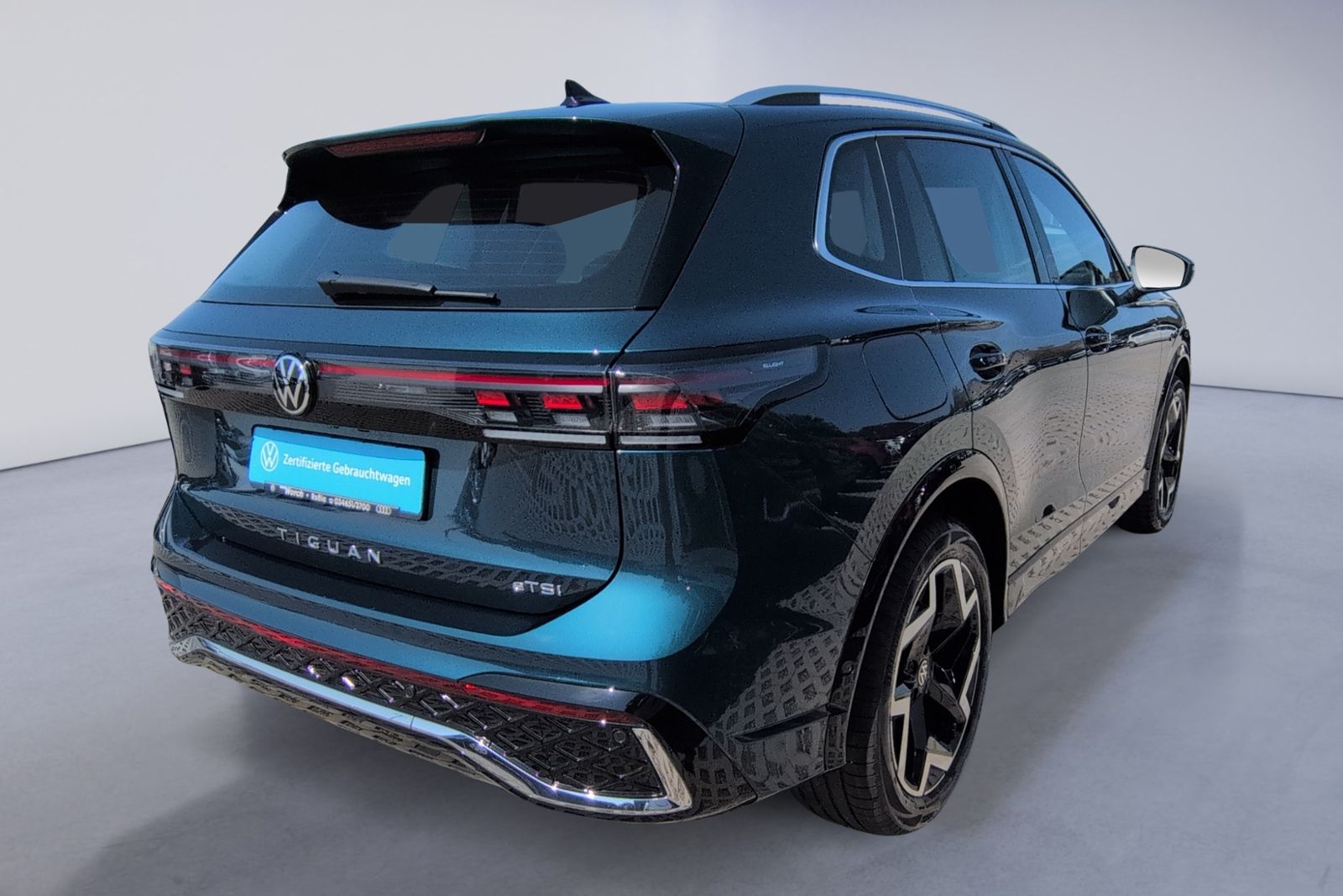 Tiguan R-Line 1.5 eTSI DSG NAVI+LED+SHZ+