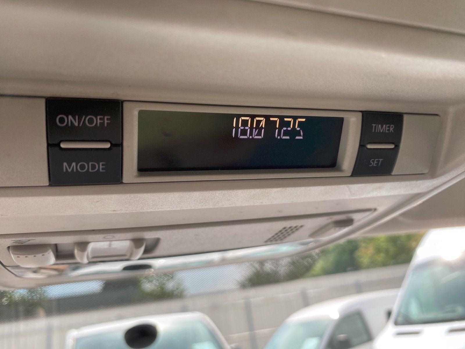 Fahrzeugabbildung Volkswagen T6TransporterKasten lang,AHK,REGALE,StH,67781Km