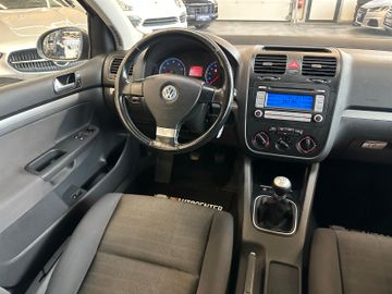 Volkswagen Golf V Lim. Tour *KLIMA*SZHZ*TEMPOMAT*AHK*