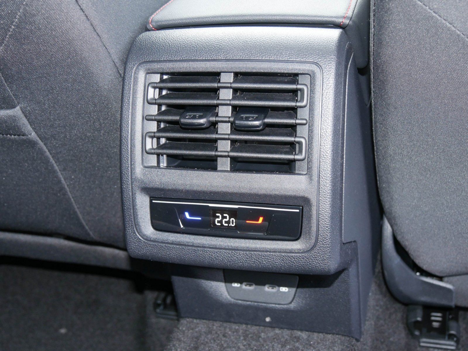 Volkswagen Golf - Bild 14