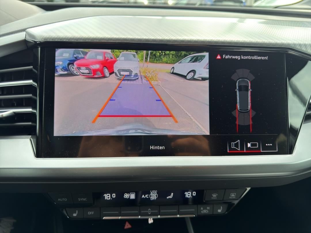 Fahrzeugabbildung Audi Q4 e-tron 40 S Line AHK,HUD,Kamera,LED,Matrix,LM