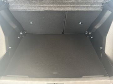 Peugeot 2008 BUSINESS Benzin 100 Allwetterreifen