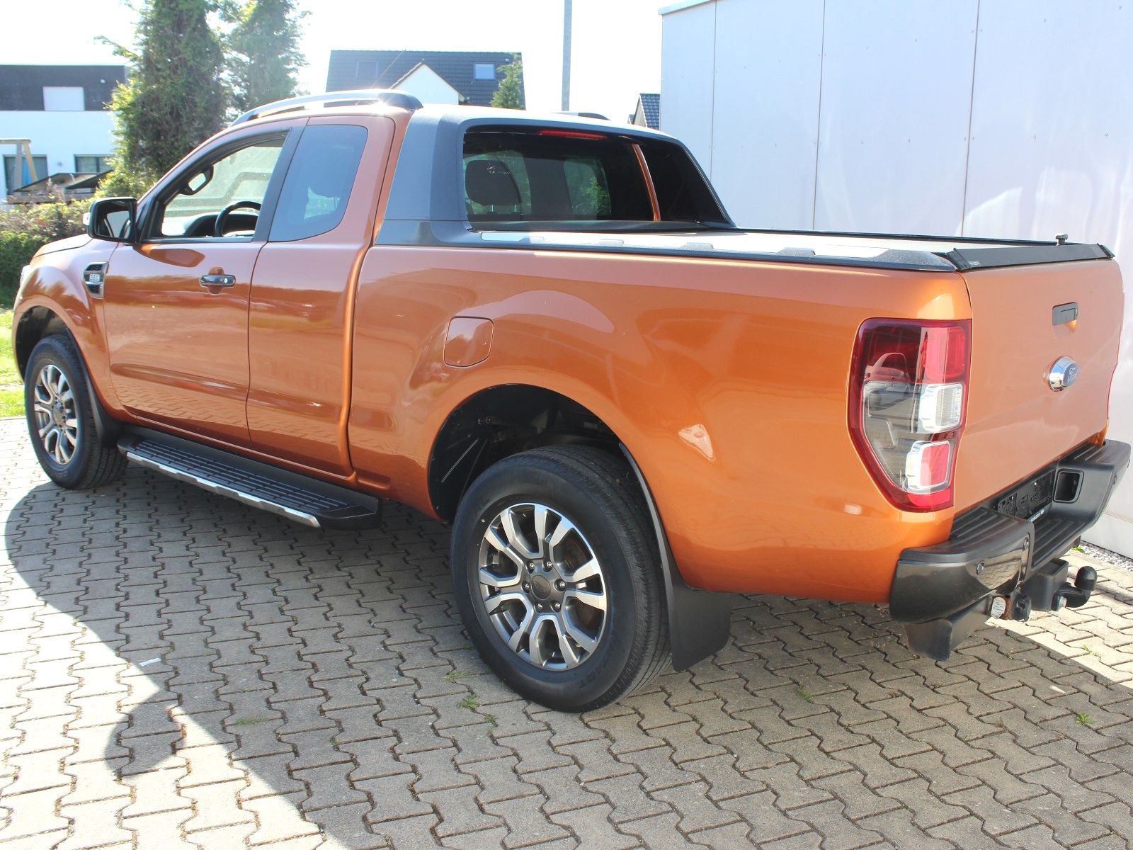 Fahrzeugabbildung Ford Ranger Wildtrak Extrakabine 4x4 3,2 TDCi