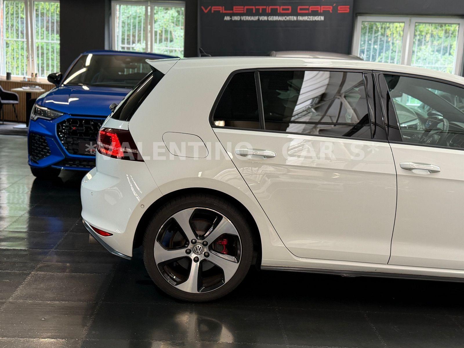 Volkswagen Golf VII Lim. GTI Navi/Temp/Parklenk/Shz/BiXen