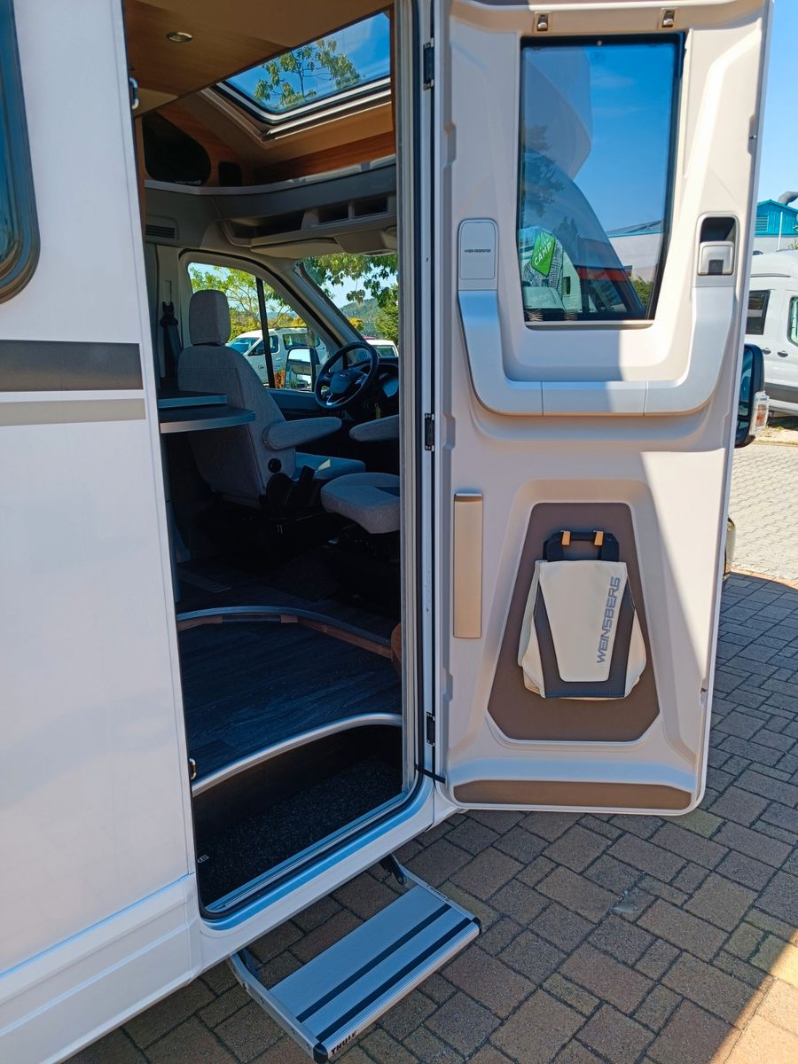 Fahrzeugabbildung Weinsberg CaraSuite 650 MEG Ford *Automatik*Smart-TV