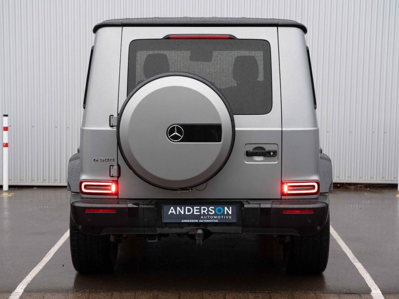 Fahrzeugabbildung Mercedes-Benz G500 V8 AMG BURM MEMORY CARBON 20" PANO 360° G63