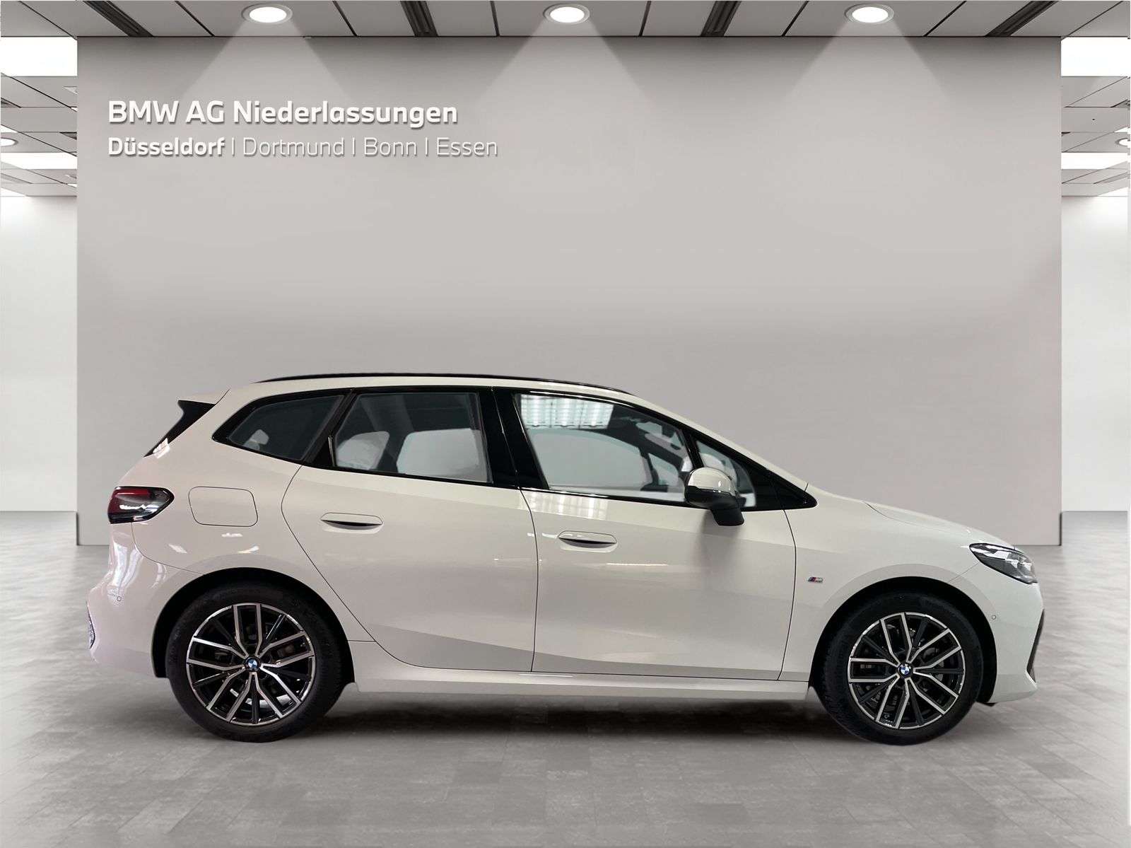 BMW 223 Active Tourer - Bild 7