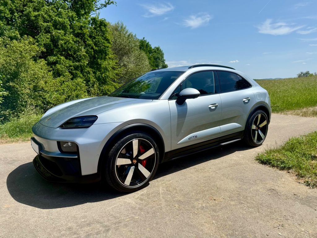 Image of Porsche Macan