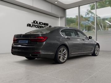 BMW 750 - 3