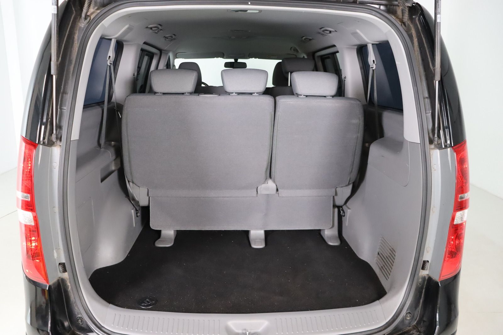 Fahrzeugabbildung Hyundai H1 Travel Trend * Navi * DAB * 8-Sitzer