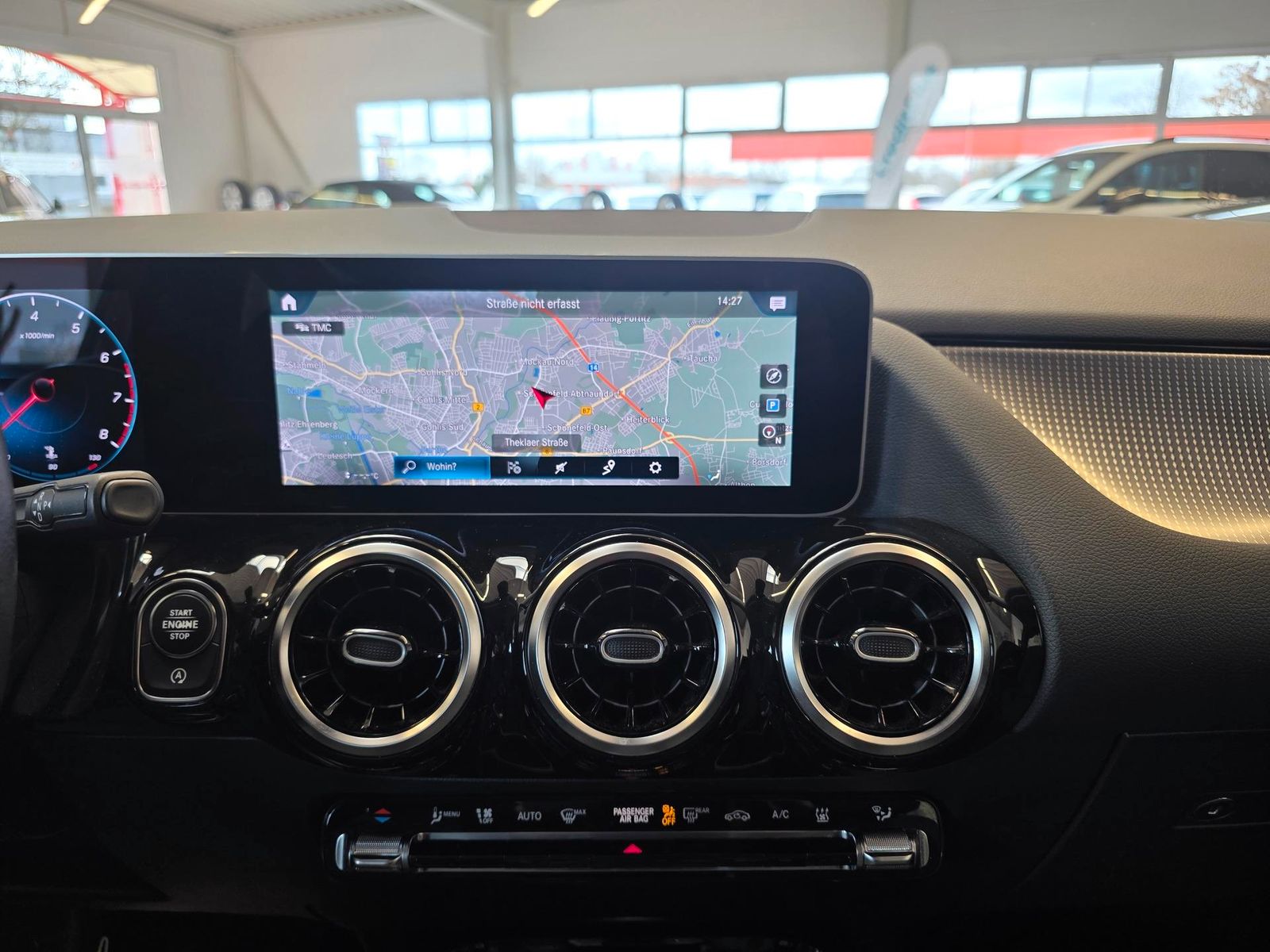 Fahrzeugabbildung Mercedes-Benz B250 Autom. /LED/Navi/StandHz/Park-As/Ahk
