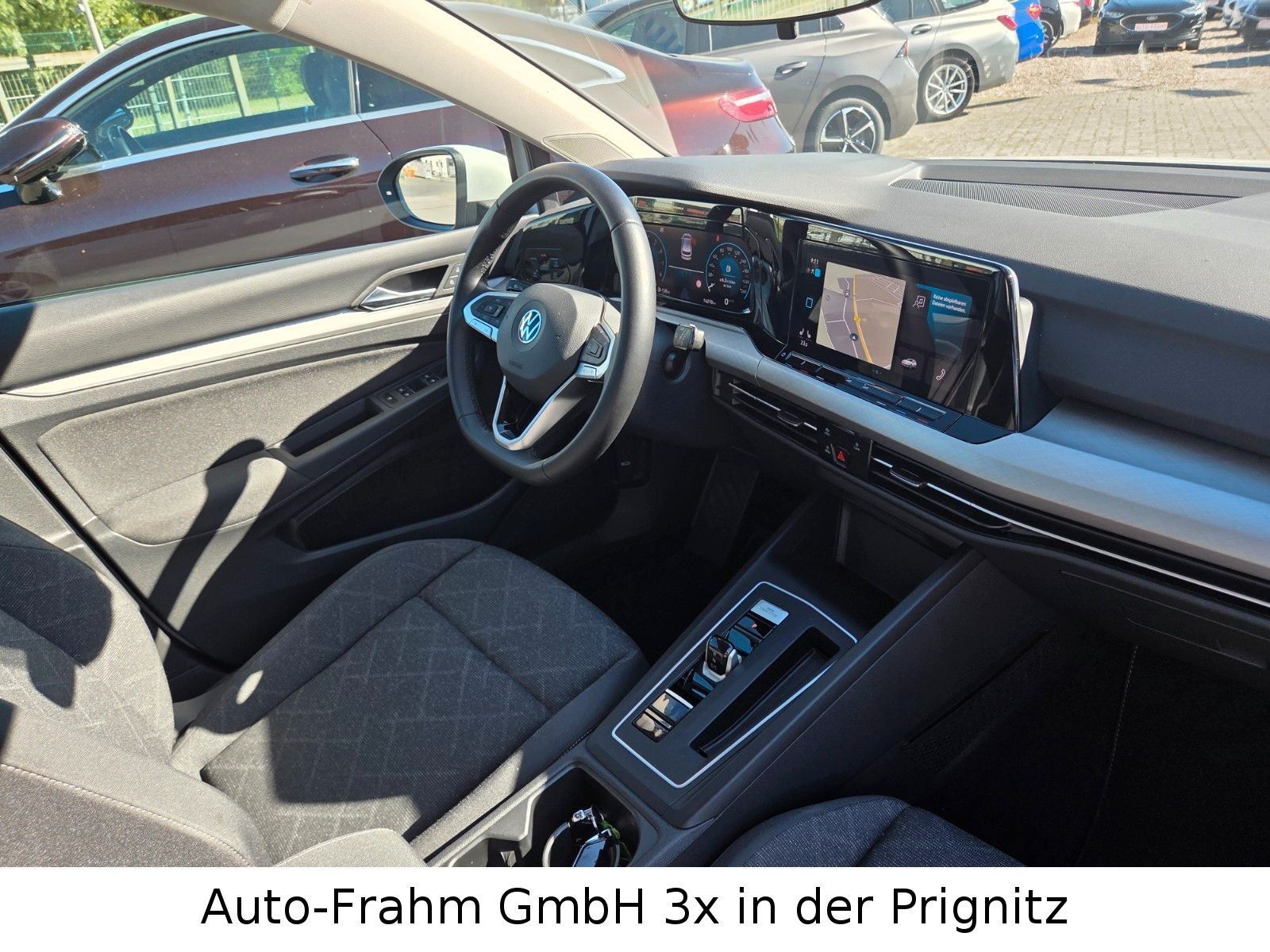 Volkswagen Golf VIII Lim. Life eTSI LED NAVI foto 25