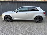 Audi A3 1.8 TFSI S tronic  - Audi A3 mit Benzin-Antrieb: Sportwagen, Automatik