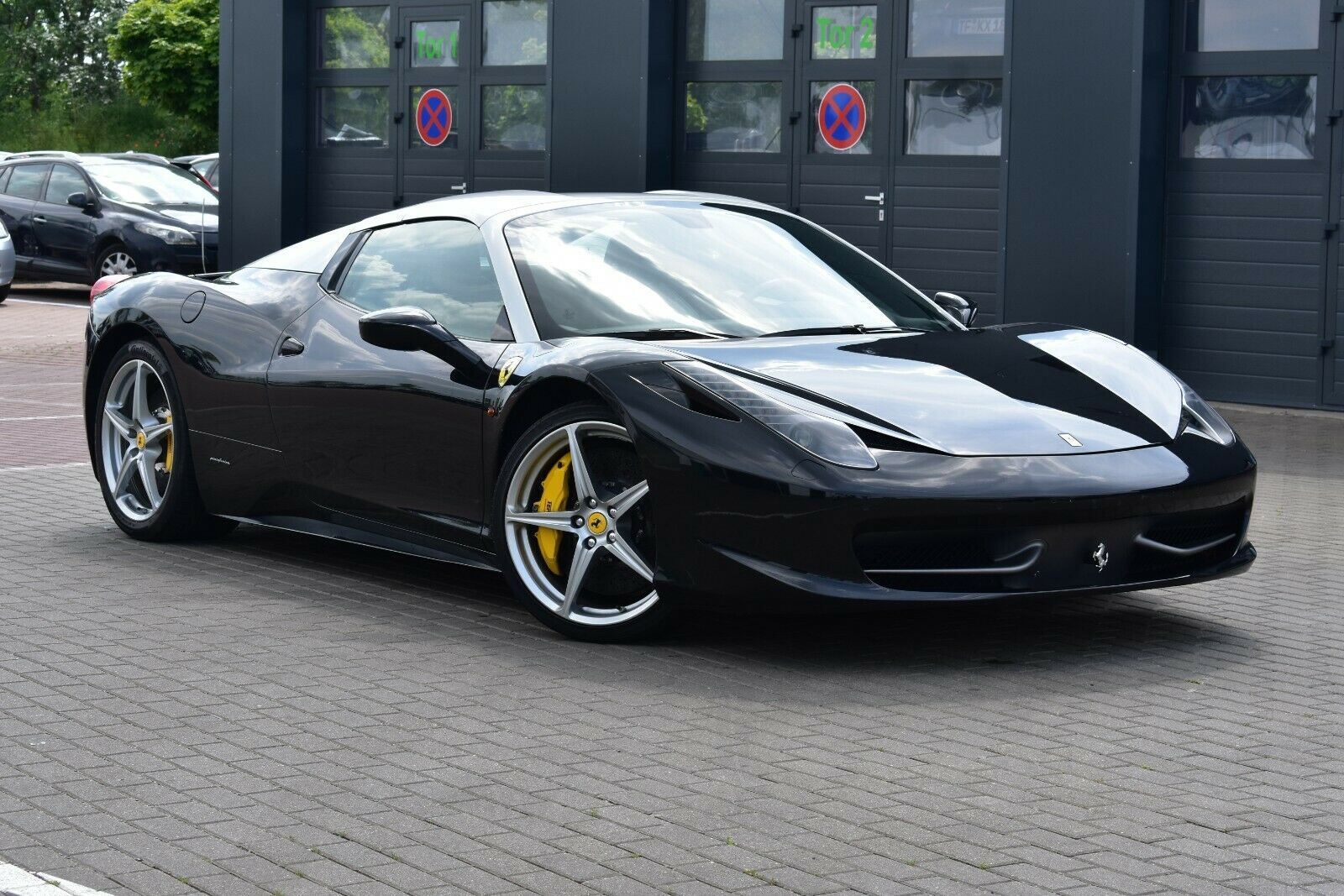 Fahrzeugabbildung Ferrari 458 Italia Spider*Lift*Cam*AFS*MIETKAUF
