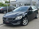 Volvo V60 Kombi Momentum|BI-XENON|NAVI|SHZ| - Volvo V60 in Mannheim