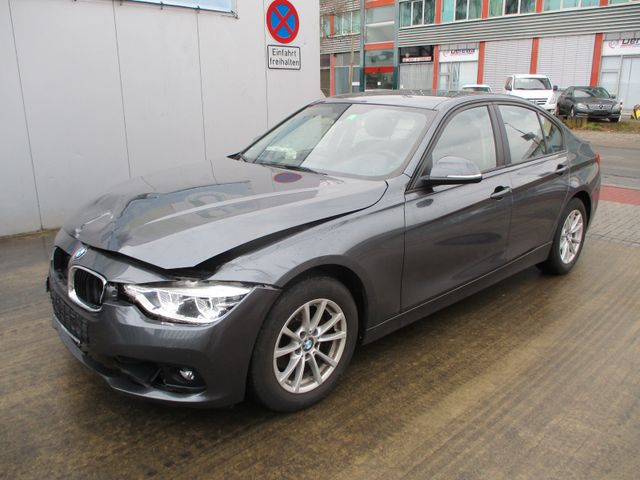 BMW 320 Baureihe 3 Lim. 320 i Advantage