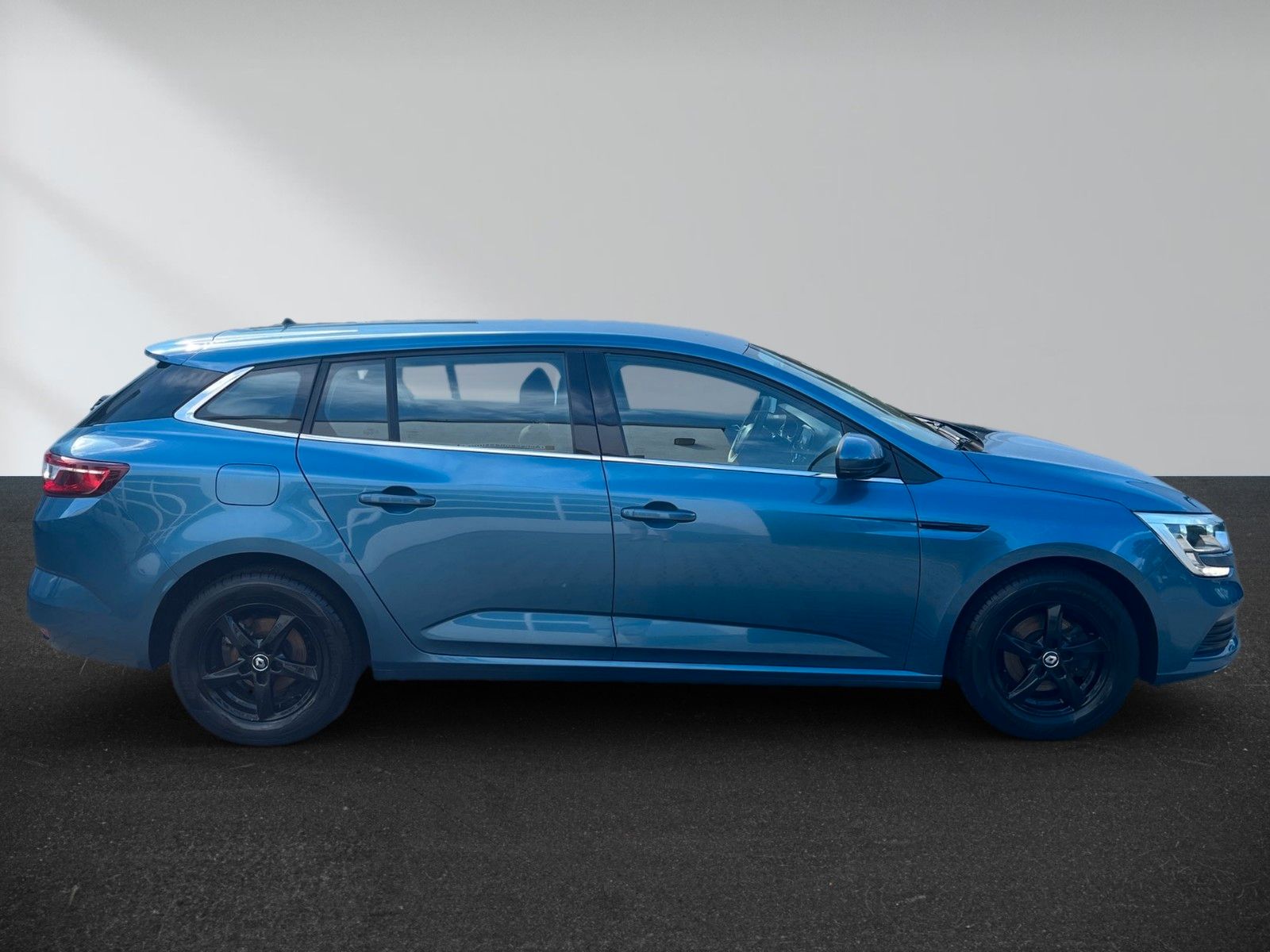 Renault Megane IV Grandtour Life – Bild 3