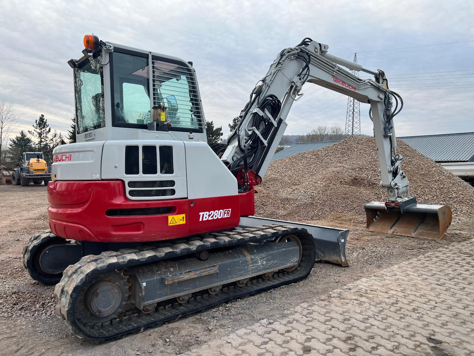 Takeuchi TB 280 FR V4