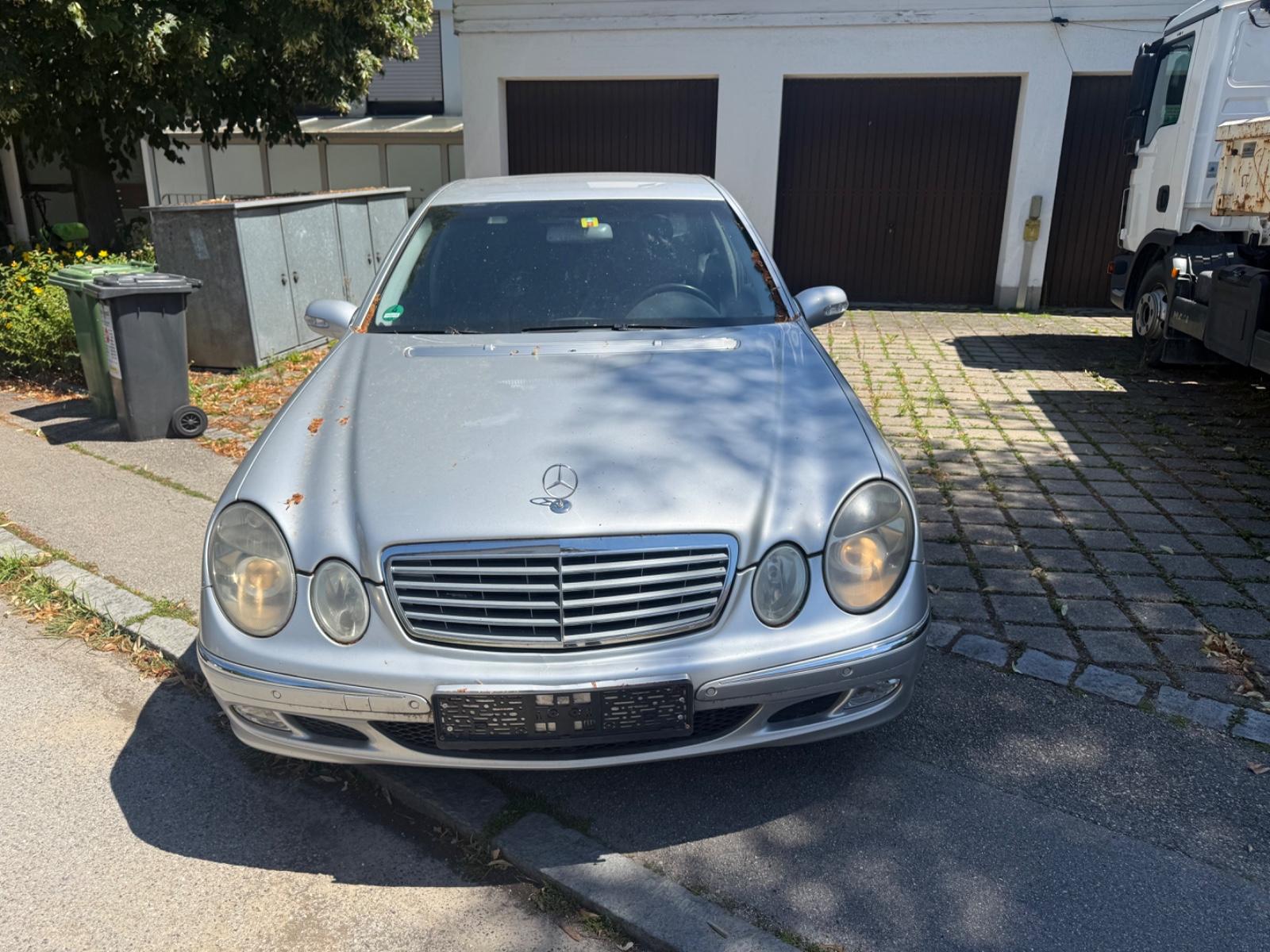 Mercedes-Benz E 220 CDI ELEGANCE-TEL-01704684029--