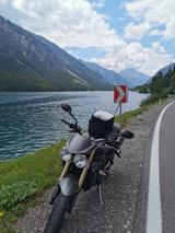 Triumph Street Triple - TRIUMPH 2009 STREET TRIPLE