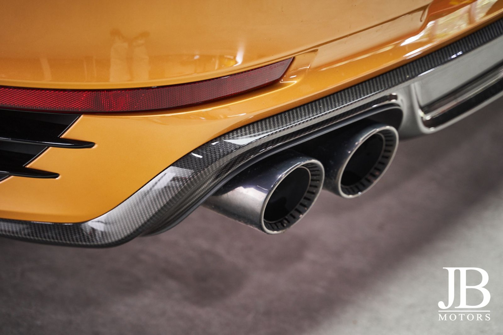 Fahrzeugabbildung Porsche 911 Turbo S Exclusive Series Burmester Lift