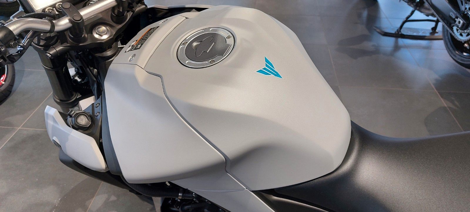 Fahrzeugabbildung Yamaha MT- 03 2025 Modell Neu 5 J. Garantie