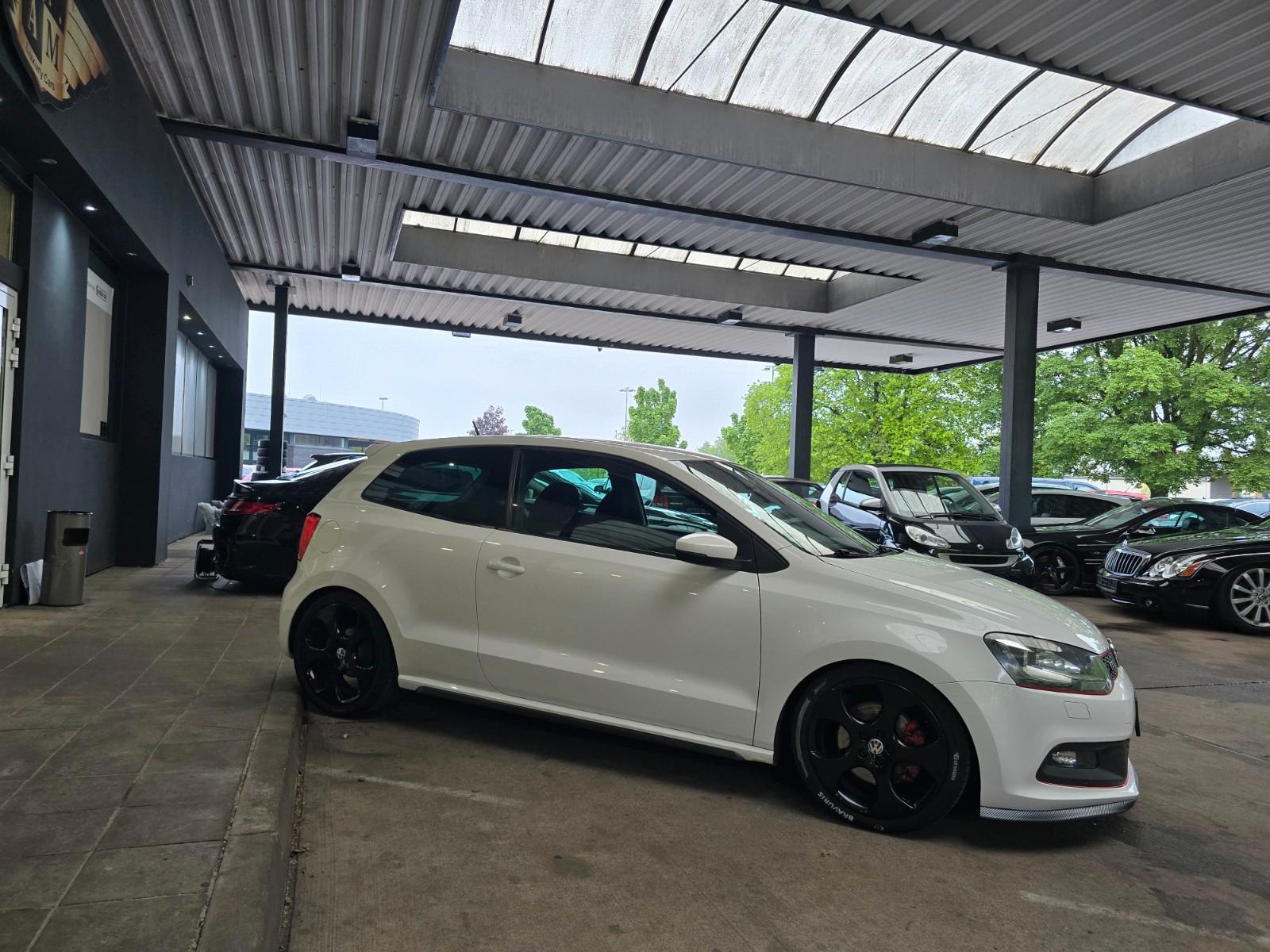VOLKSWAGEN POLO V - GTI -  DSG - 179 CV- BI-XENON