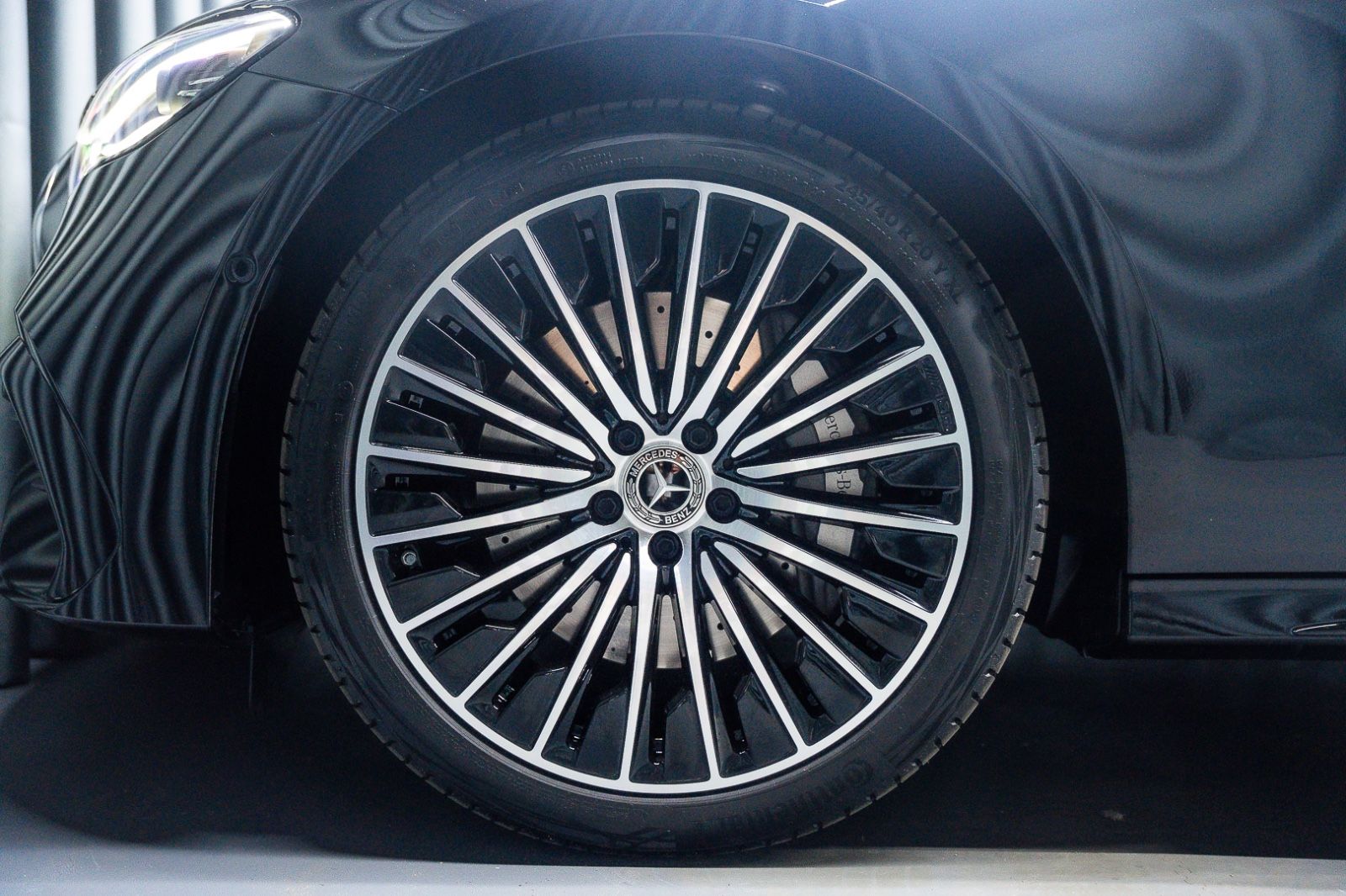 Fahrzeugabbildung Mercedes-Benz E 200 AMG Premium Plus*Superscreen*Keyless*