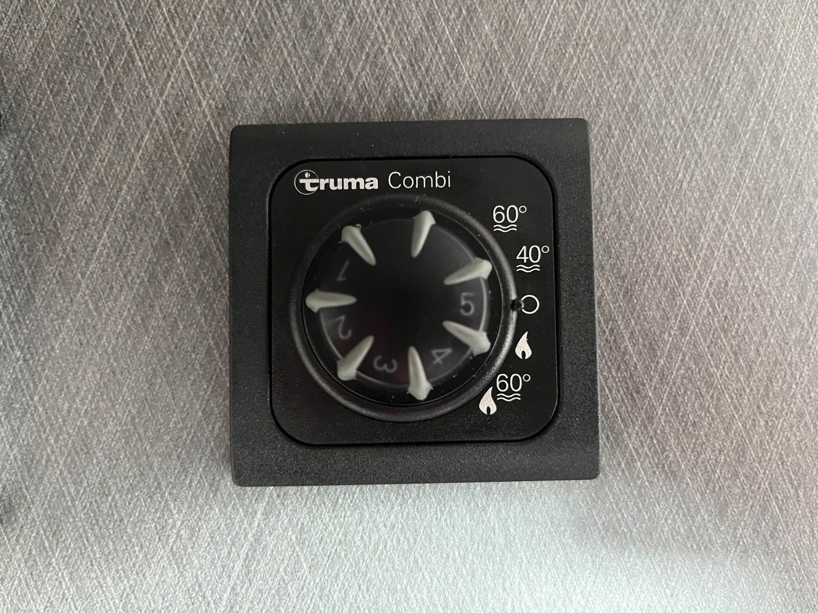 Fahrzeugabbildung Etrusco T 6.9 SBC *Hubbett*iConic*Komfort Plus*