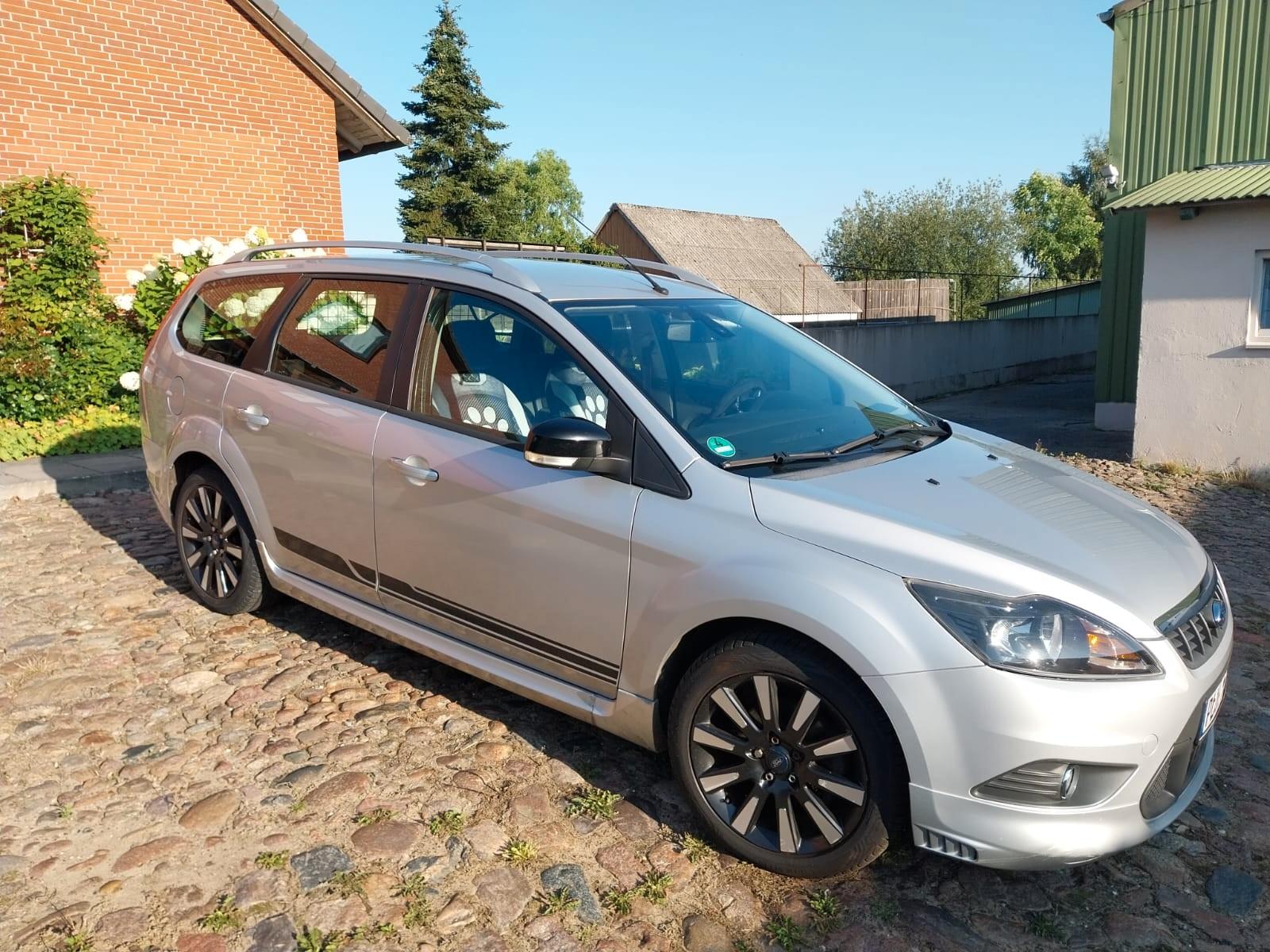 Ford Focus 2011 — photo 5