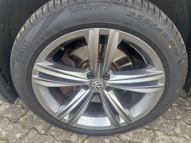 Tiguan Highline 4Motion 2.0 TSI DSG R-Line Navi 