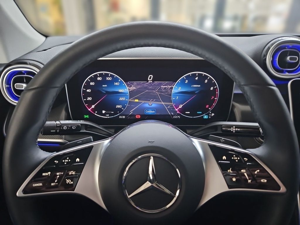 Fahrzeugabbildung Mercedes-Benz GLC 200 4M Avantg. Pano SDHZ Sitzklima Massage