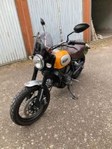 Ducati Scrambler - DUCATI GELB